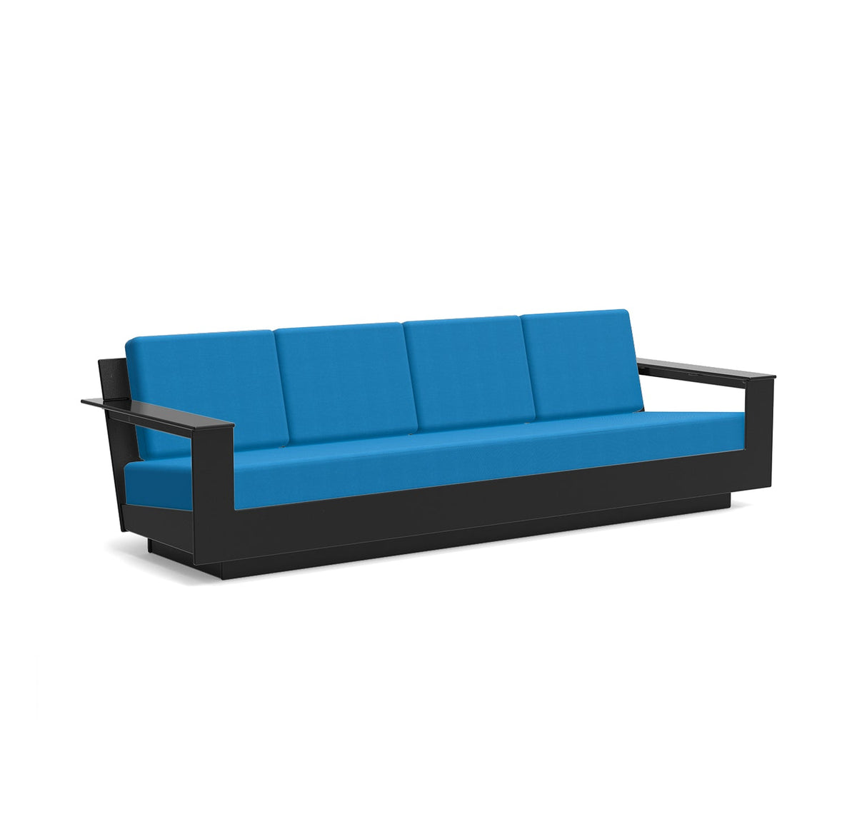 studio shot of nisswa 96 in black with regatta blue cushion